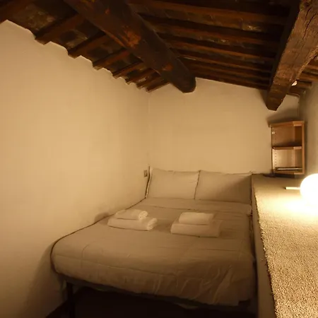 Apartment Floor In Campo De Fiori *